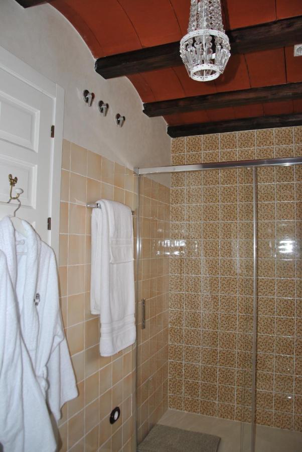 La De Pilar Aparthotel