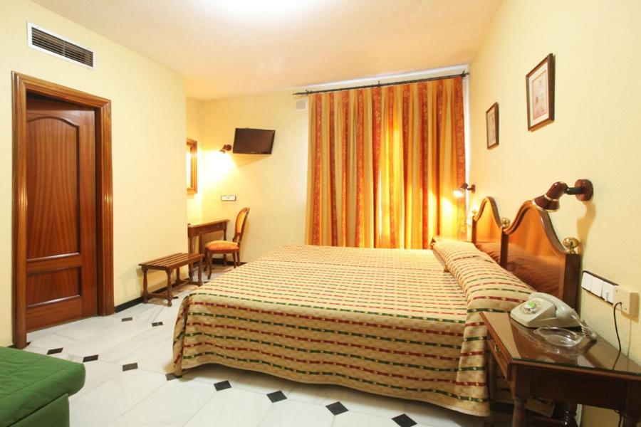 Hotel El Cisne 2*