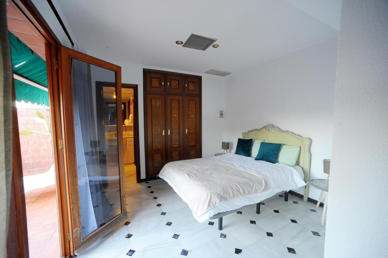 Bed and breakfast San Basilio's Red House *