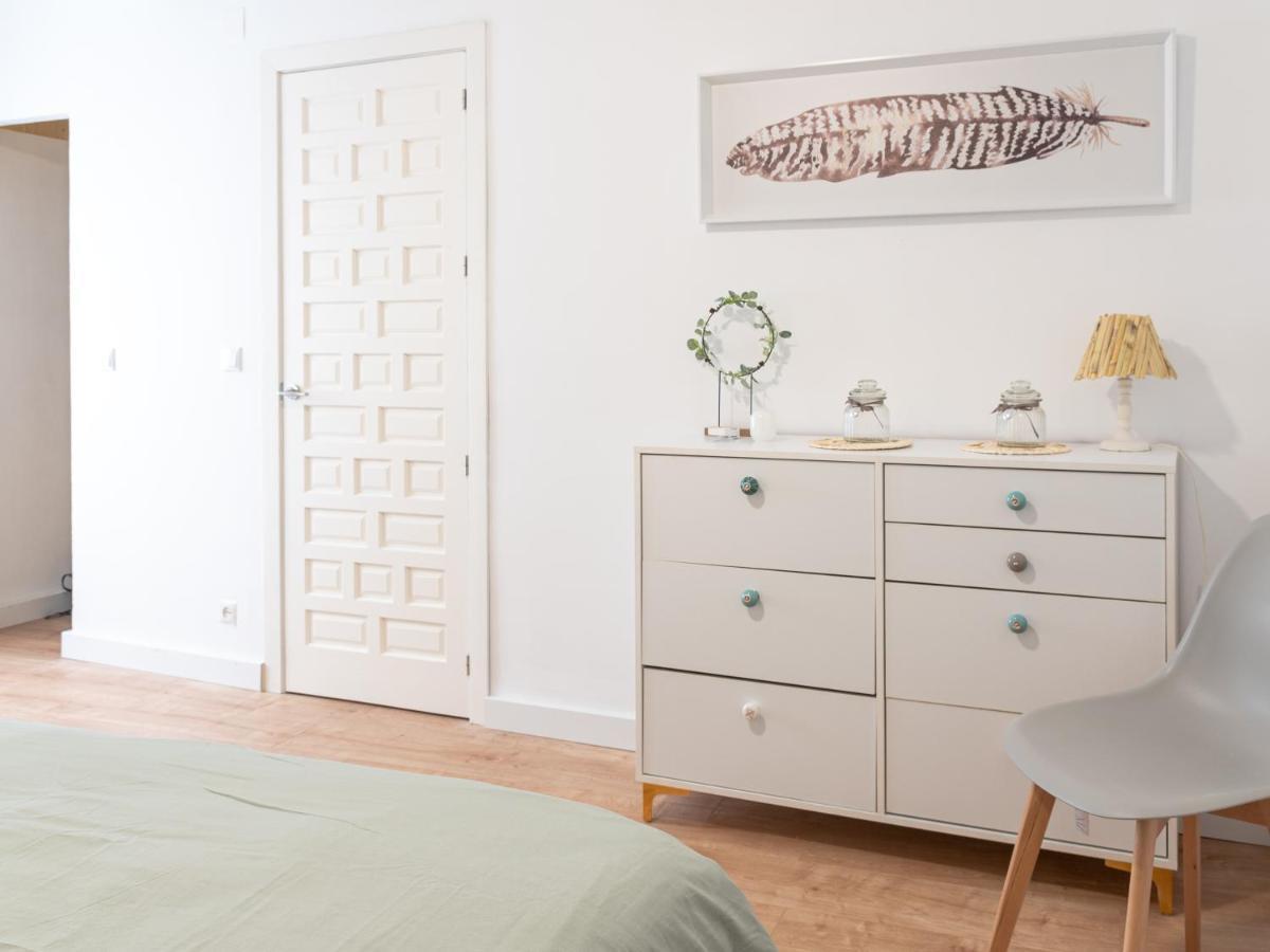 Nayber Gavia - Nuevo Y Centrico En Apartment *