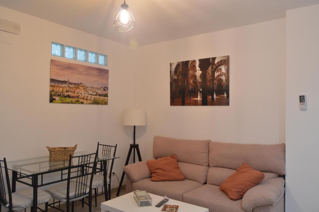 Puerta Sevilla Parking Gratis Apartment