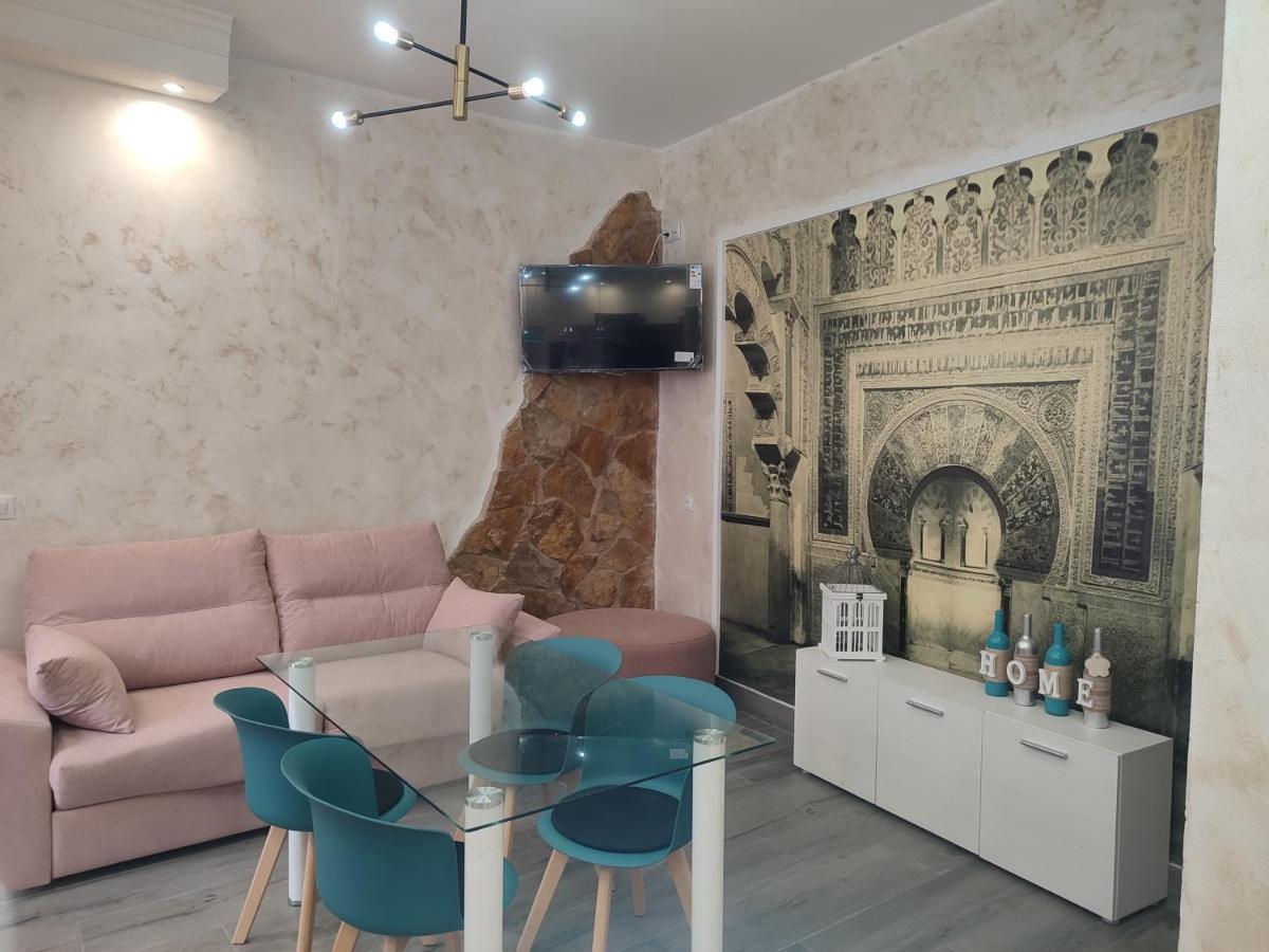 Apartment Suenos De Azahar: Palacio Viana With Wifi And Parking Cordoba