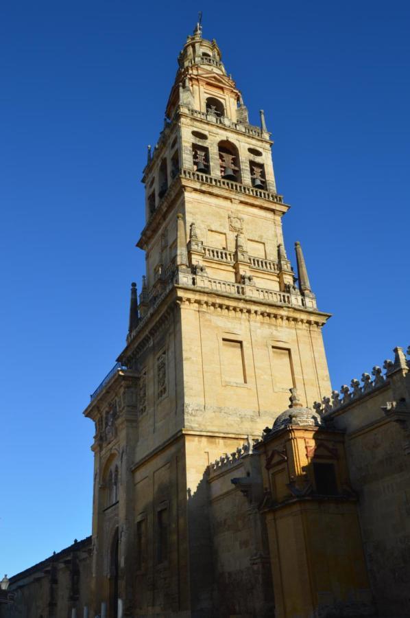 Puerta Sevilla Parking Gratis *