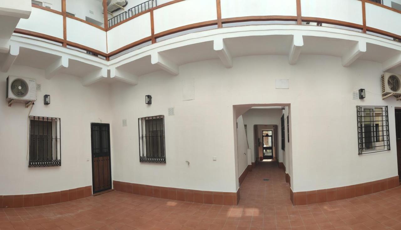 Apartment Suenos De Azahar: Palacio Viana With Wifi And Parking *