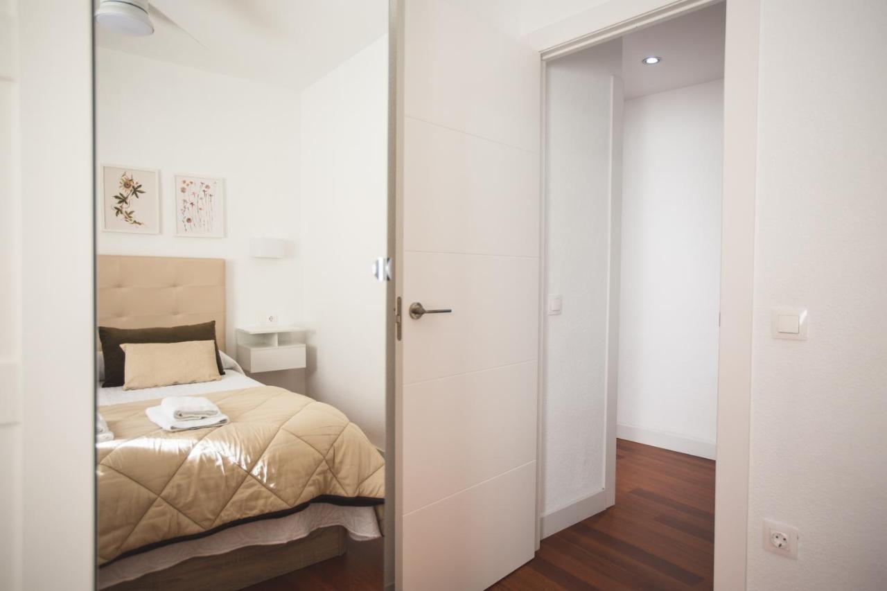 Paseo De La Rivera Apartamento *