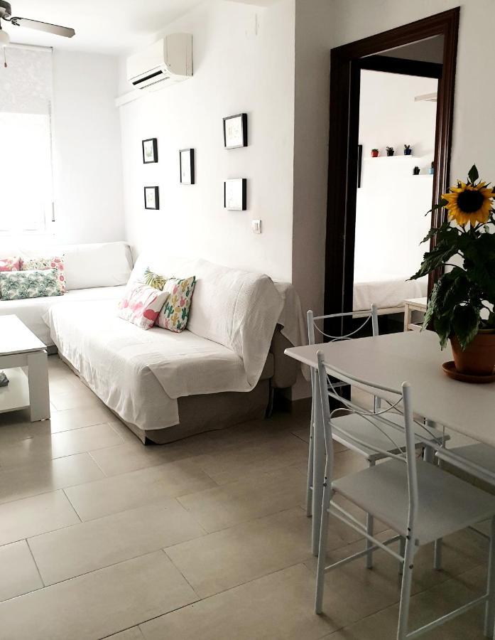 Apto. Planta Baja Y Cochera Barrio San Basilio * Cordoba