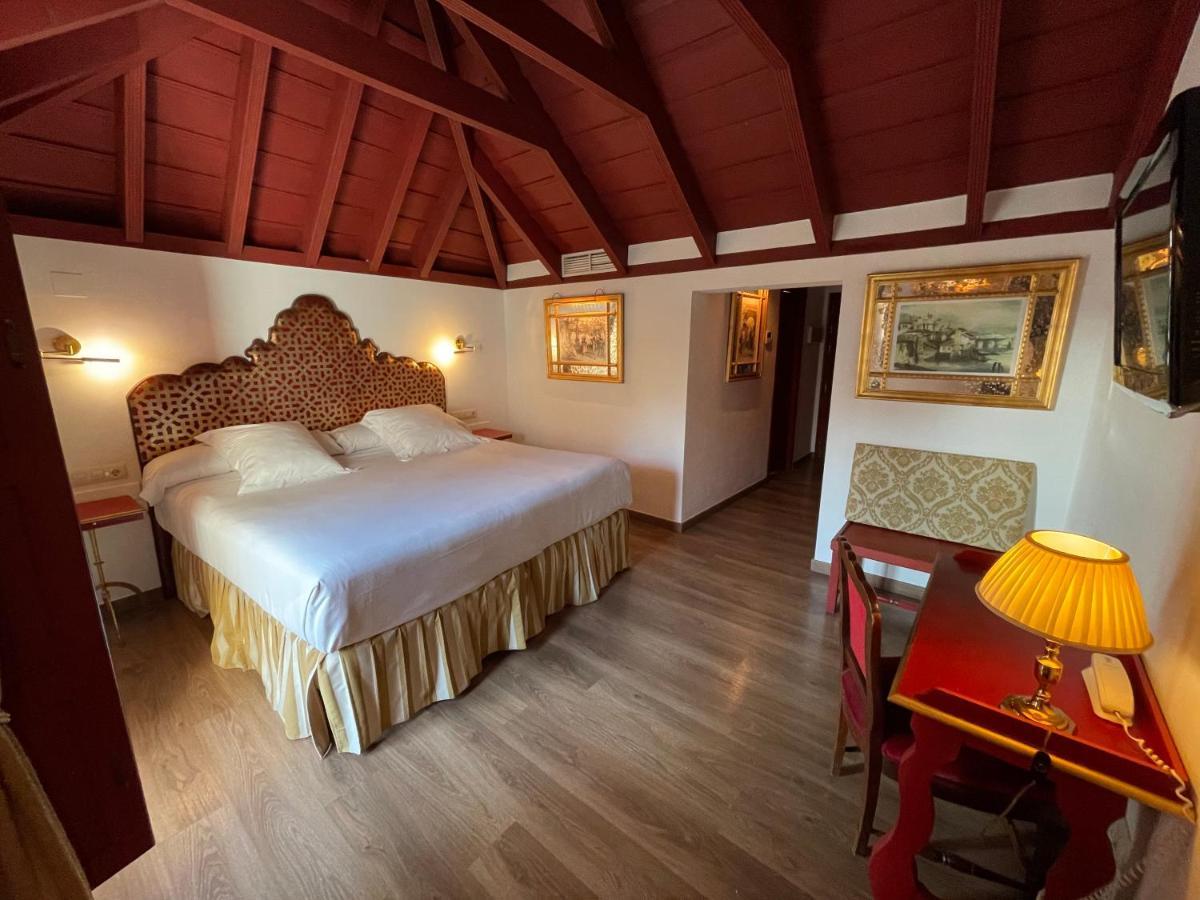 Casas De La Juderia De Cordoba