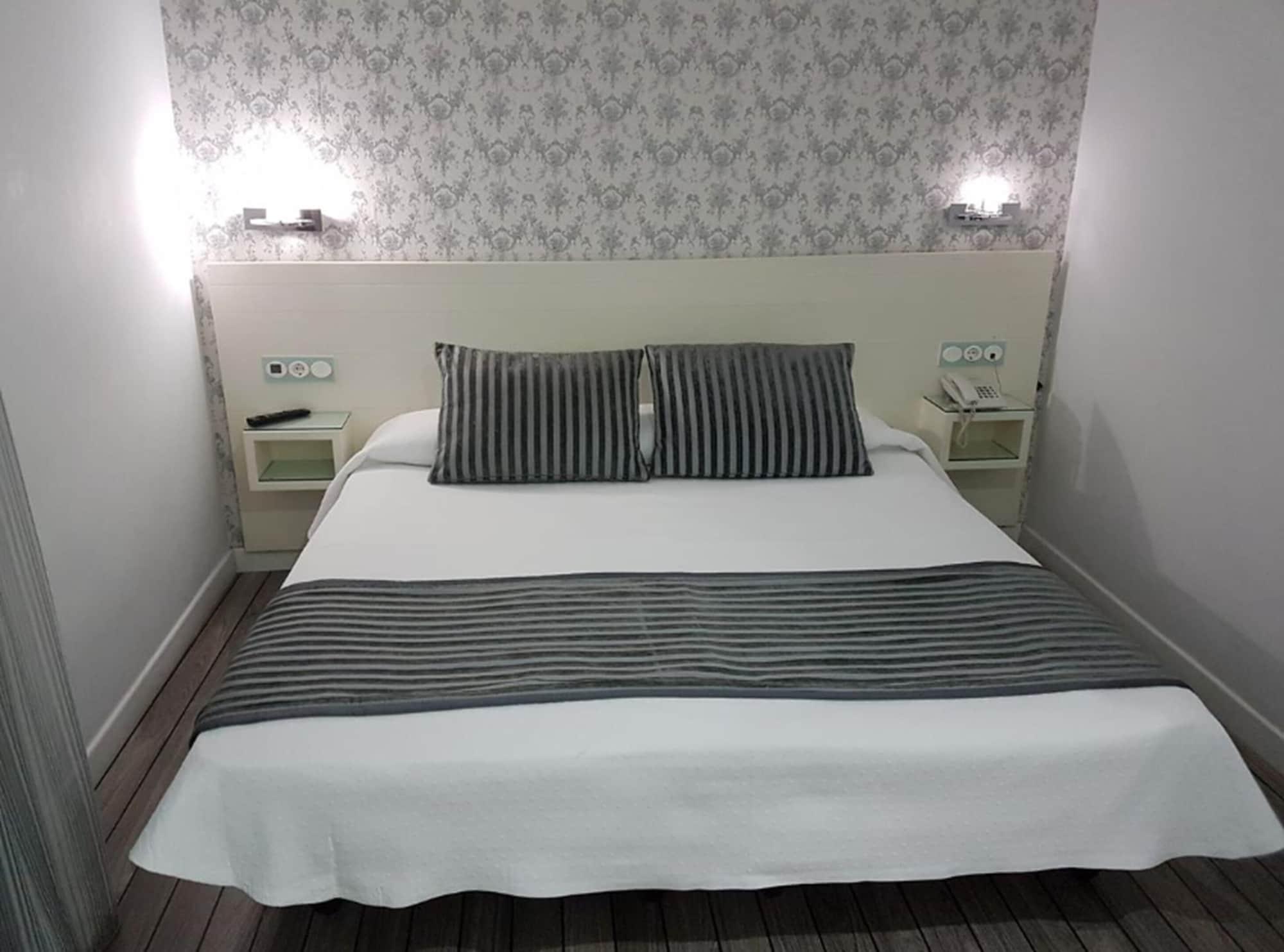 La Boutique Puerta Osario Hotel 3*