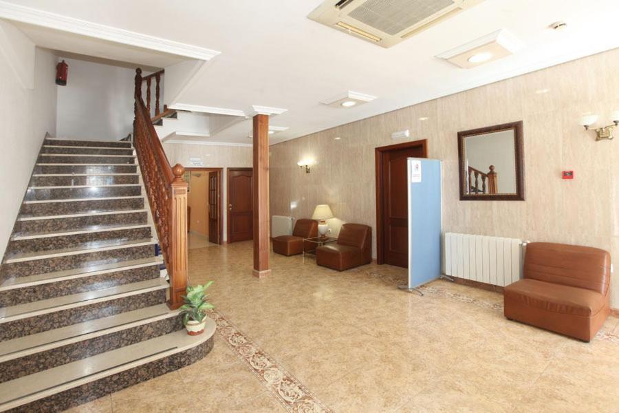 El Cisne Hotel 2*