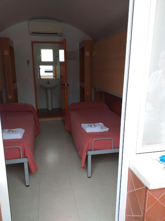 Inturjoven Hostel *