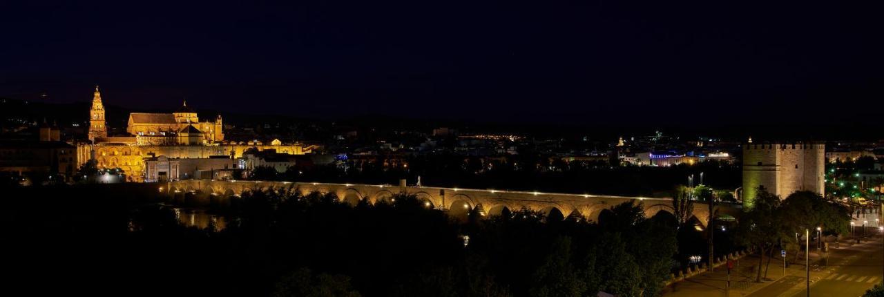 Hesperia 4*