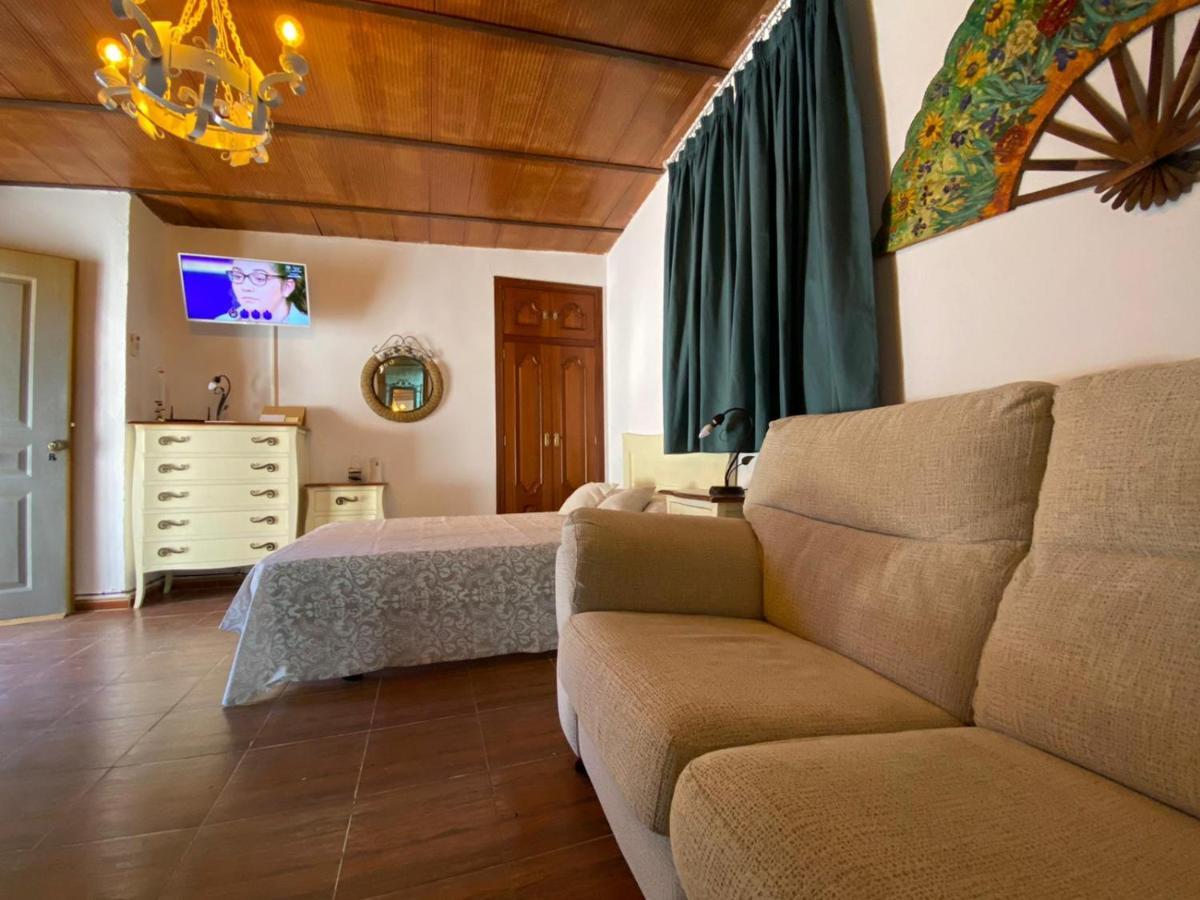 Apartamento Trassierrarooms D Habitación Equipada Con Cocina Y Baño En *