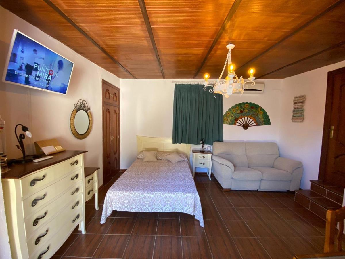 Trassierrarooms D Habitación Equipada Con Cocina Y Baño En Apartamento Córdoba