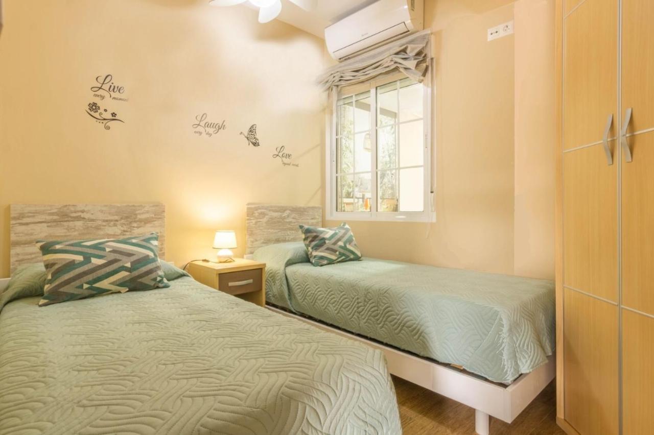 Juani Centro Parking Y Wifi Gratis Apartment