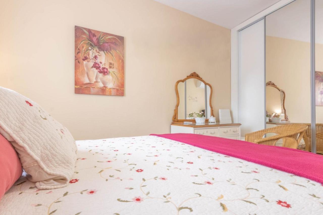 Apartment Juani Centro Parking Y Wifi Gratis