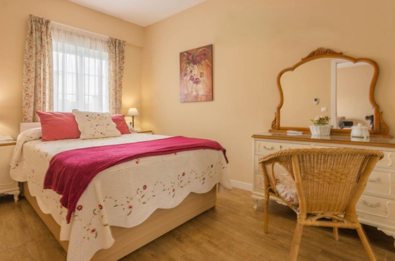 Apartment Juani Centro Parking Y Wifi Gratis *