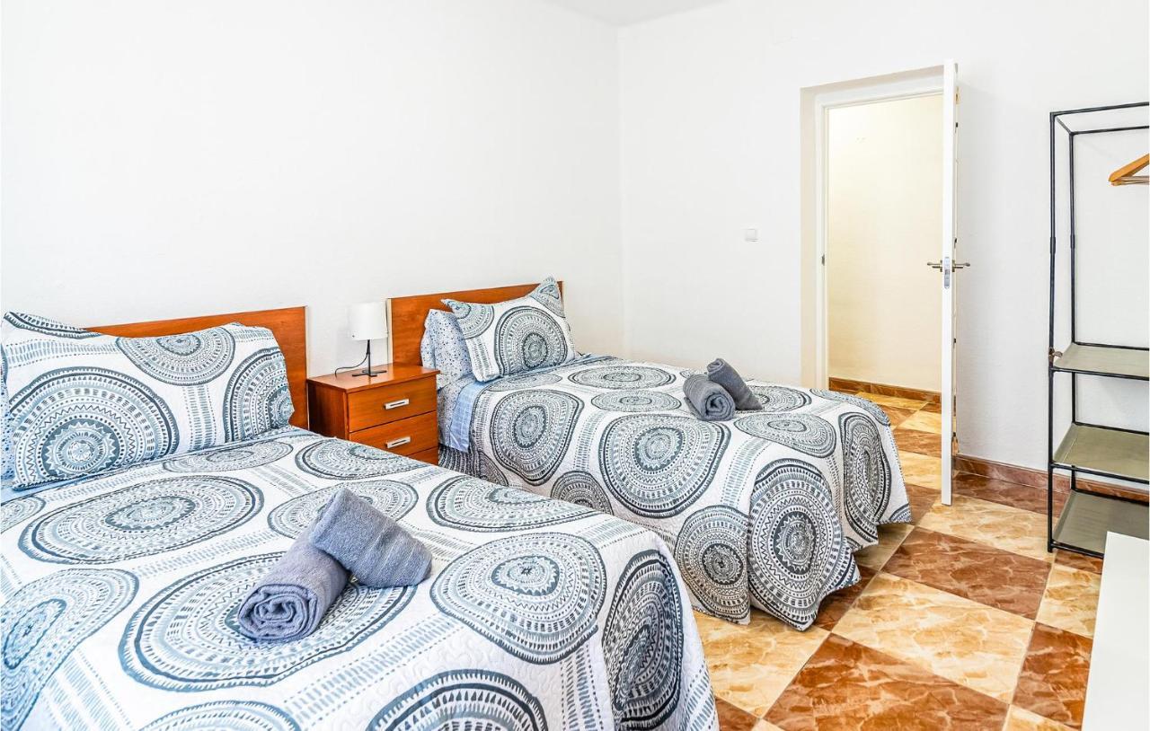 Apartamento Beautiful In With Kitchenette