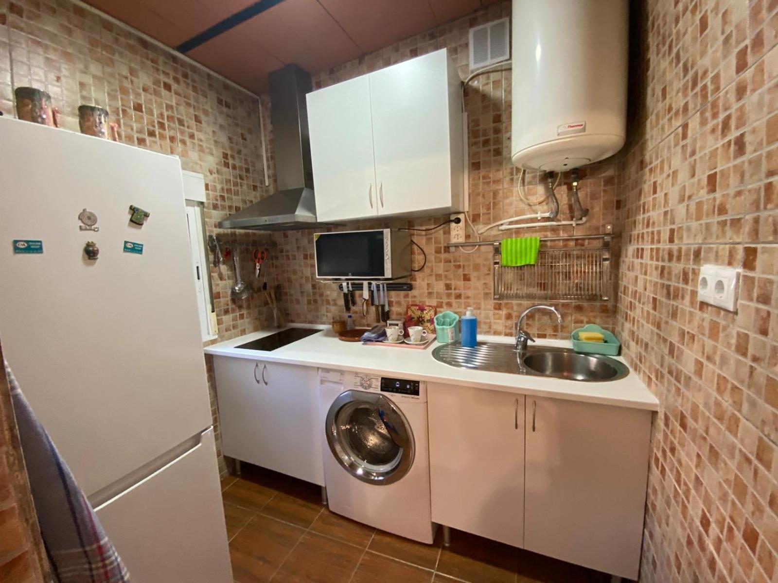 Apartment Estudio Con Cocina, Bano Y Piscina De Temporada Compartida, A 8km De Cordoba, En Plena Sierra, By Trassierrarooms *