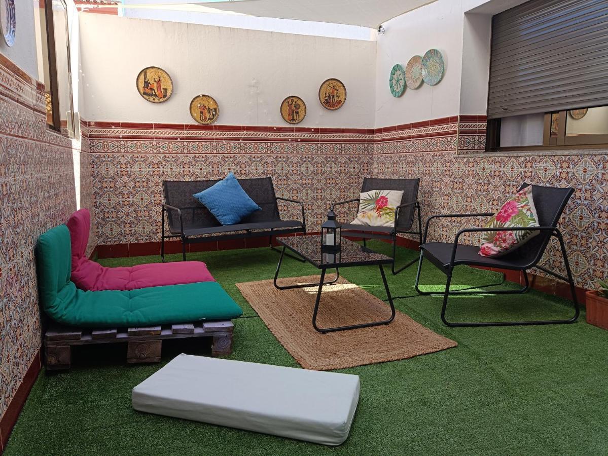 Apartment Patio Privado, Parking Gratis Y A Un Paso Del Vial