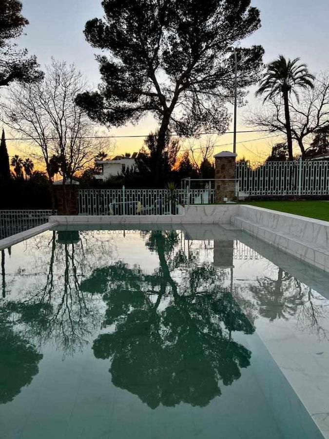Nuevo Los Almendros 303 Complejo Turístico * Córdoba