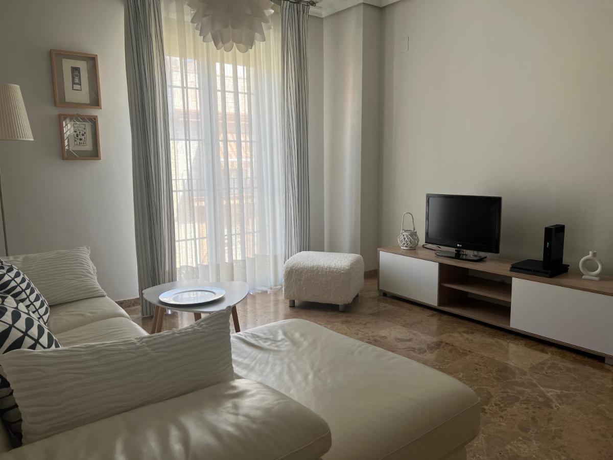 Apartamento La Calahorra Con Parking Gratuito Córdoba