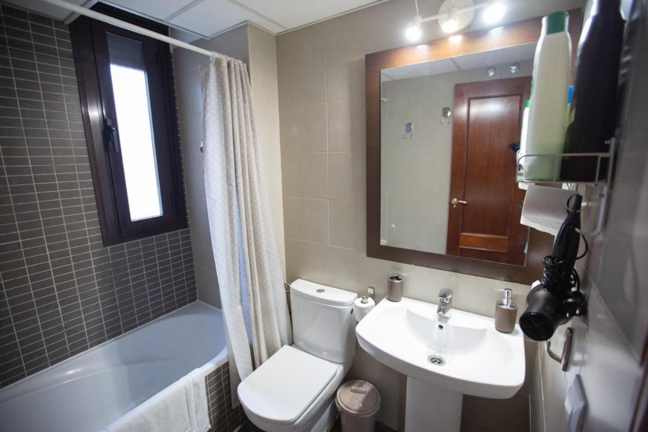Apartamento Piso Con Solarium Calahorra Con Solera Parking Privado Gratis
