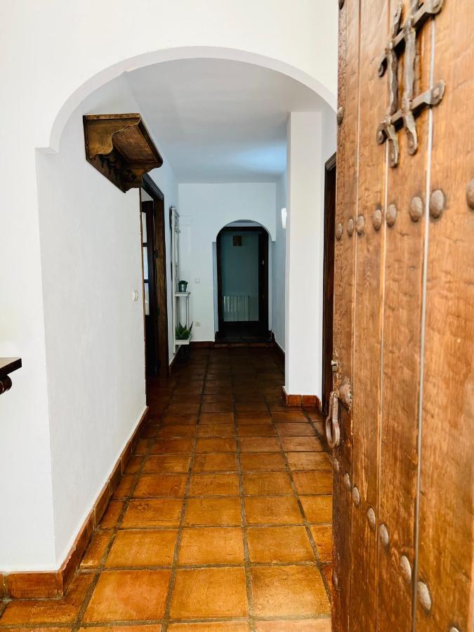 Aljaral, Espectacular,piscina,chimenea, Climatización, Wifi