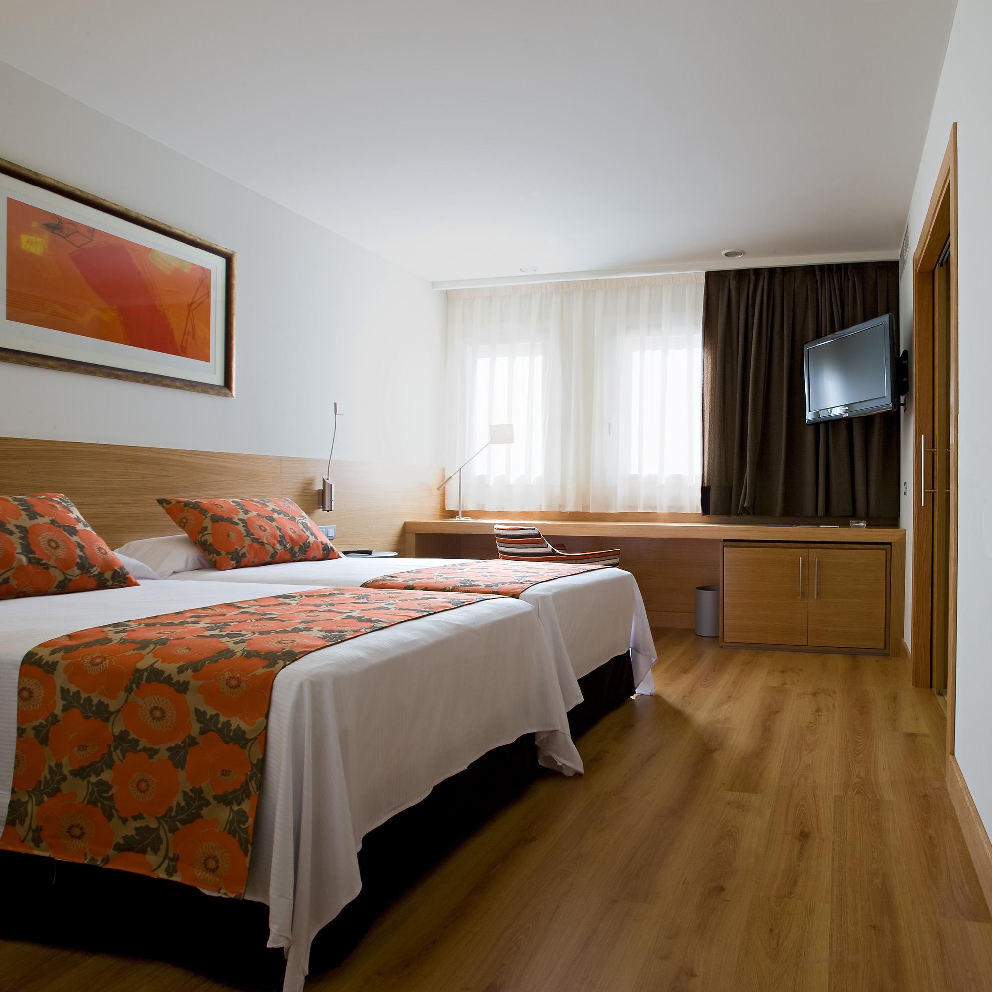 Hesperia 4*