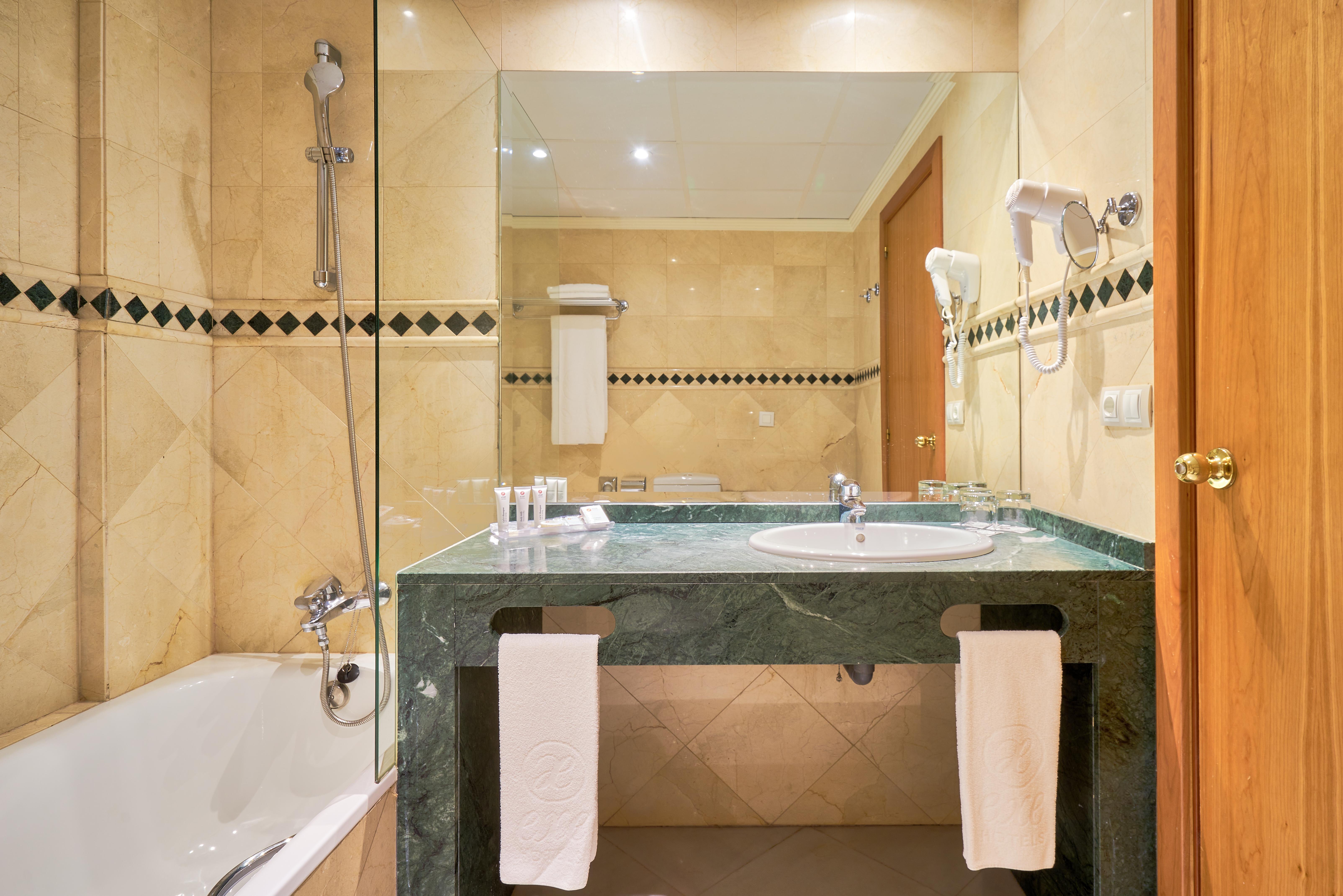 Exe Ciudad De 4* Córdoba