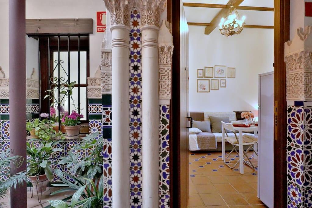 Horno24, Con Patio Andaluz, Tipico De Apartment *