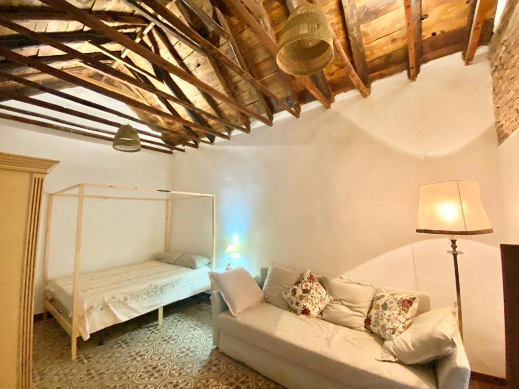 Casa Escondida - Residencia De Artistas *