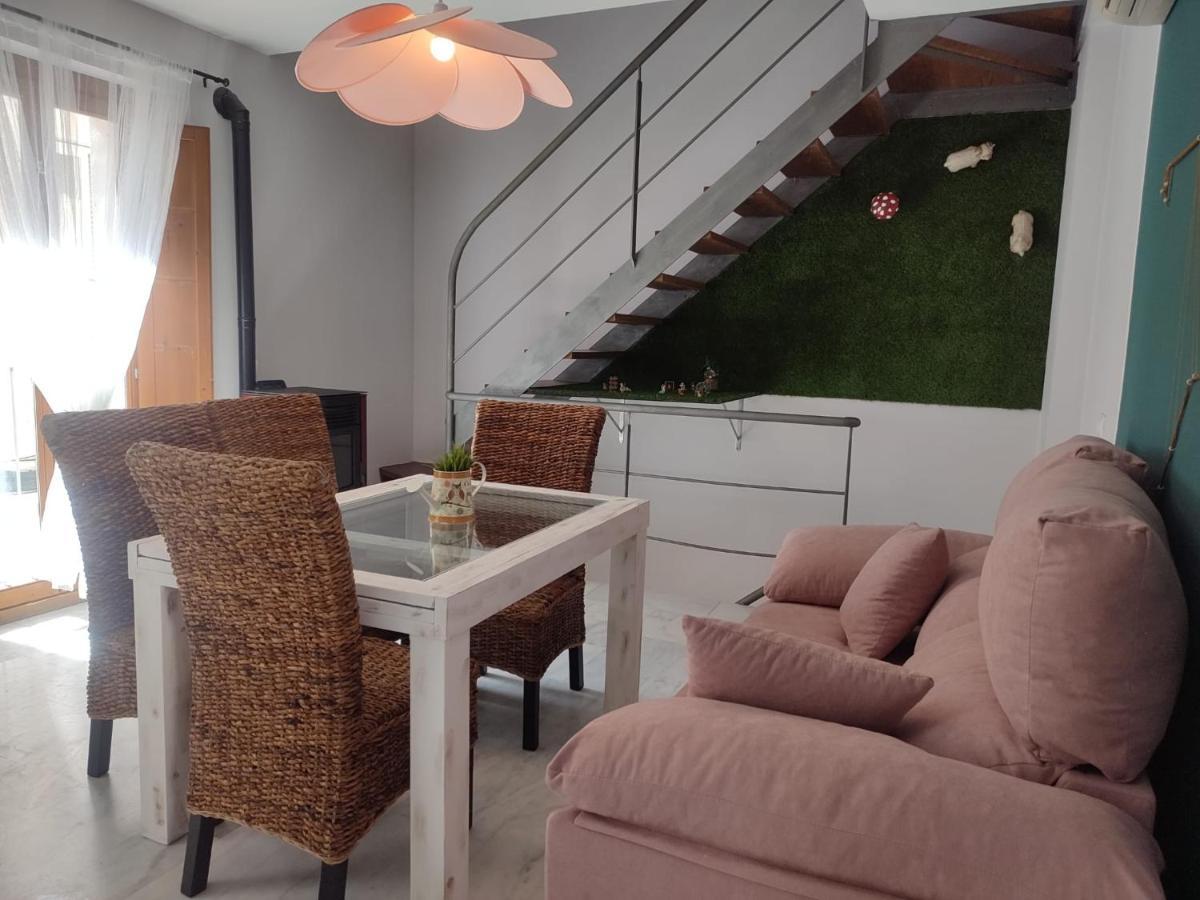 Encanto. Céntrico Tríplex Cerca De La Corredera Y Casco Antiguo. Apartamento