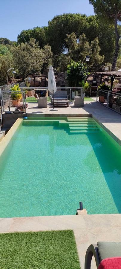 Chalet De Madera Junto Al Jaras *