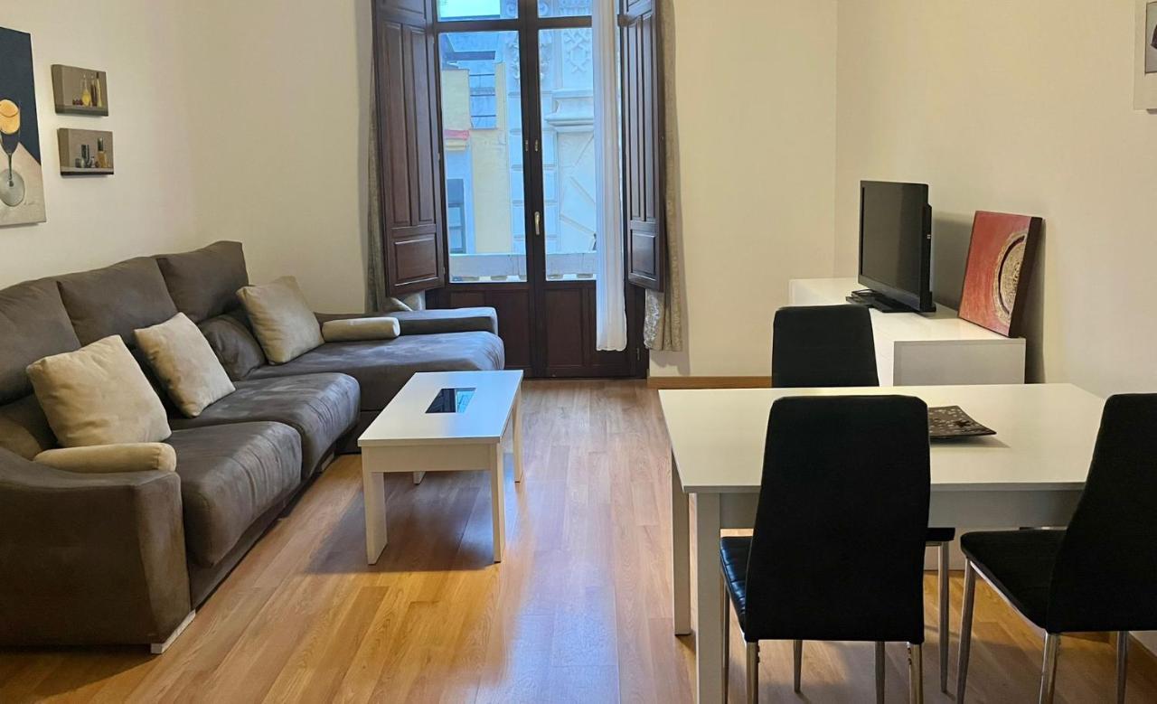 Maria Cristina 2 Apartment *