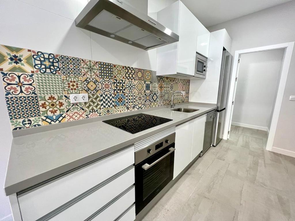 Apartamento Turistico Escritor Narbona Junto A La Estacion De Tren Y Autobuses - No Se Admiten Mascotas, No Pets Apartamento *