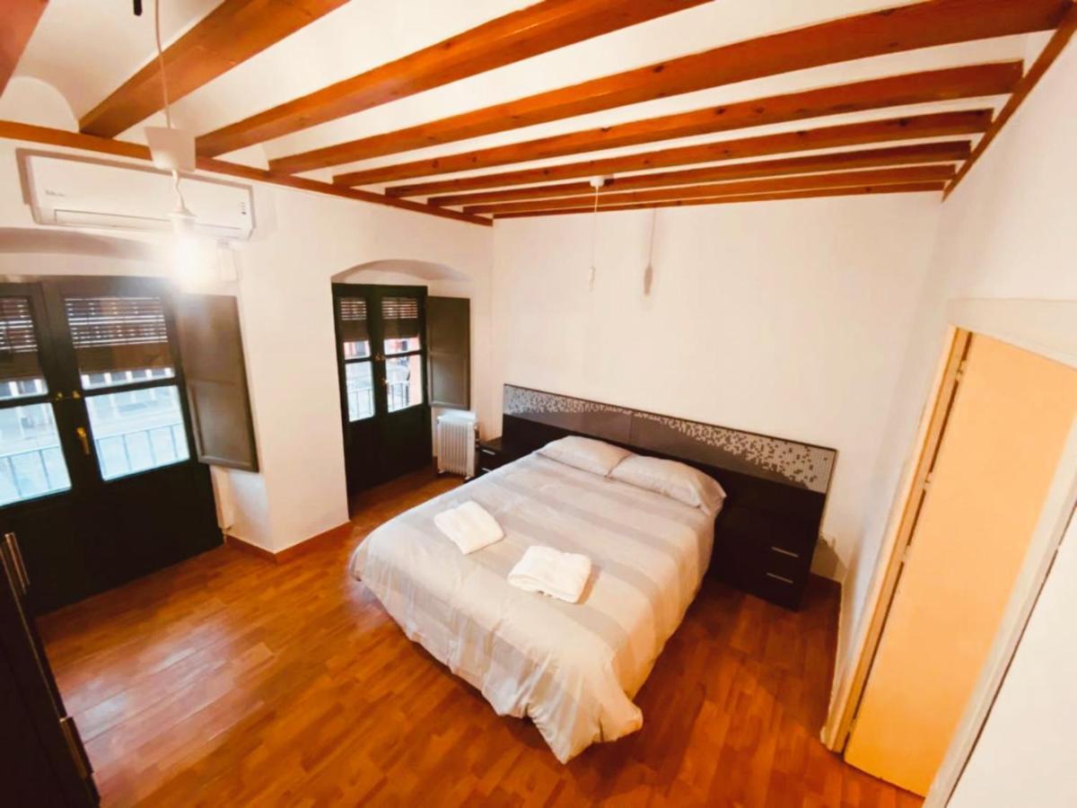 Casa En Plaza De La Corredera Con Balcon Cordoba