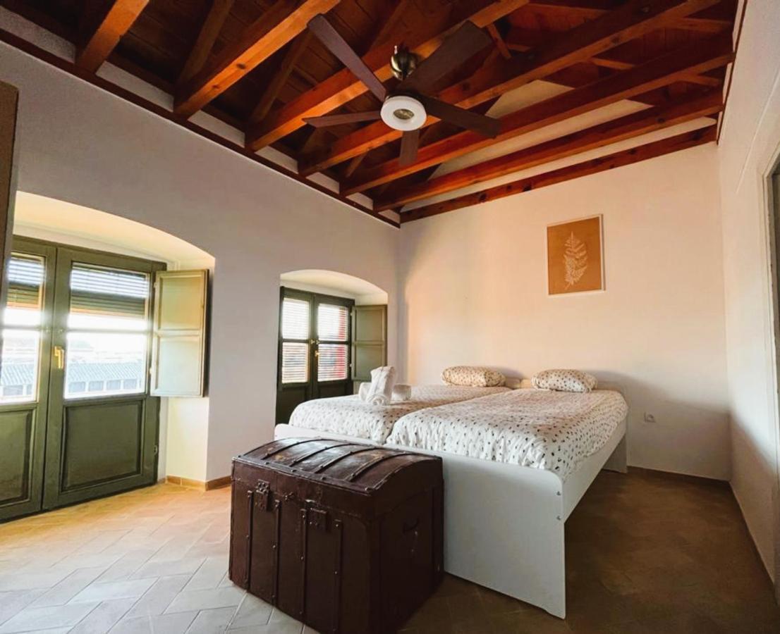 Casa En Plaza De La Corredera Con Balcon Cordoba