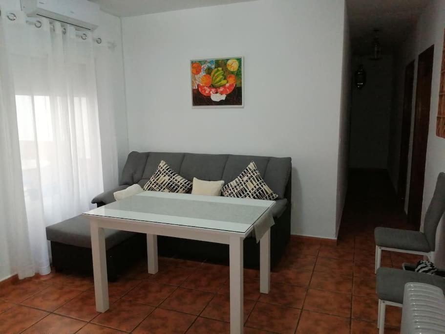 Apartamento En El Barrio San Lorenzo. Apartamento *