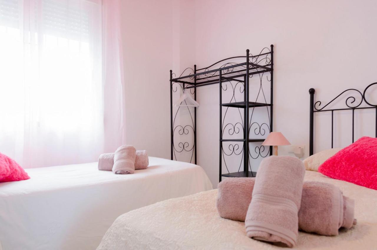 Mezquita Apart. With Free Parking Apartment