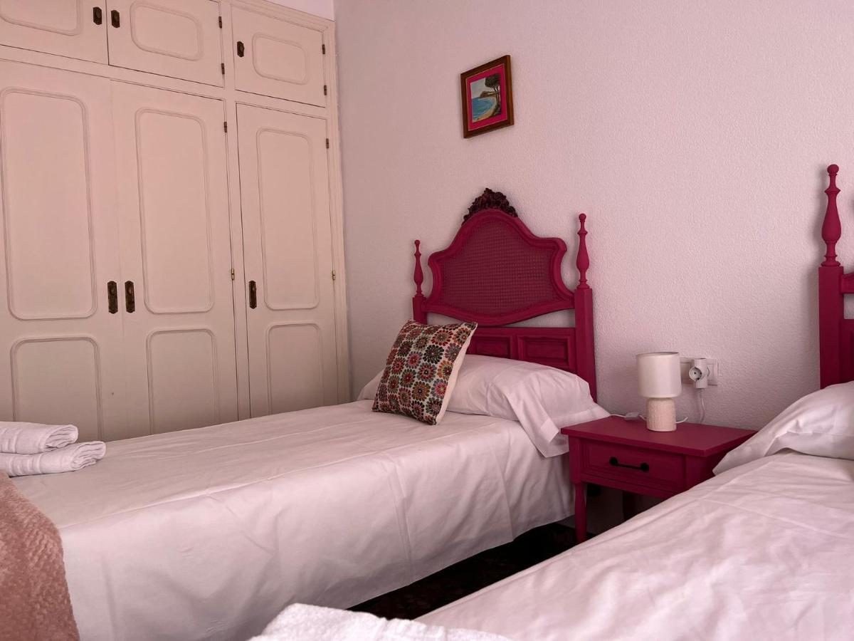 Casa Valenzuela Homestay *