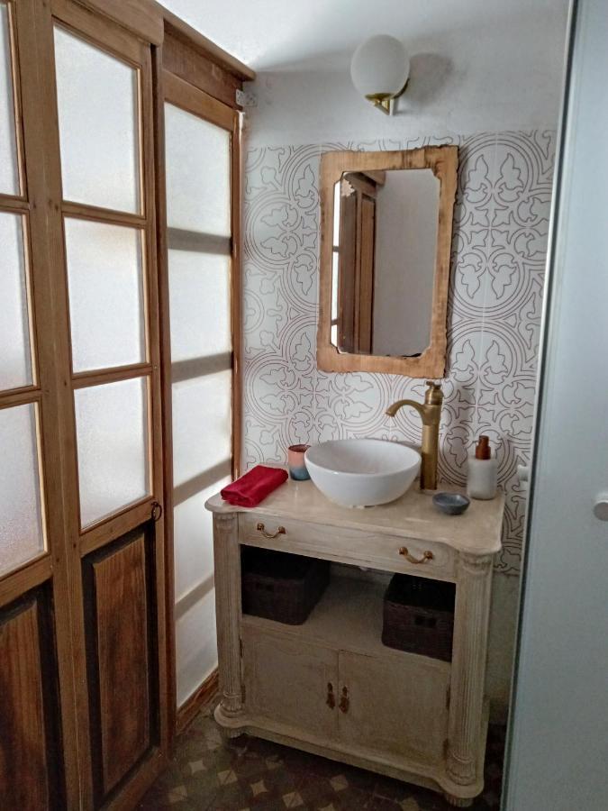 Casa Escondida - Residencia De Artistas Homestay