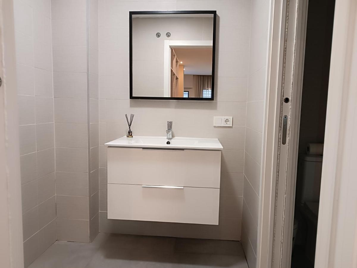 Apartment Vial 1 *