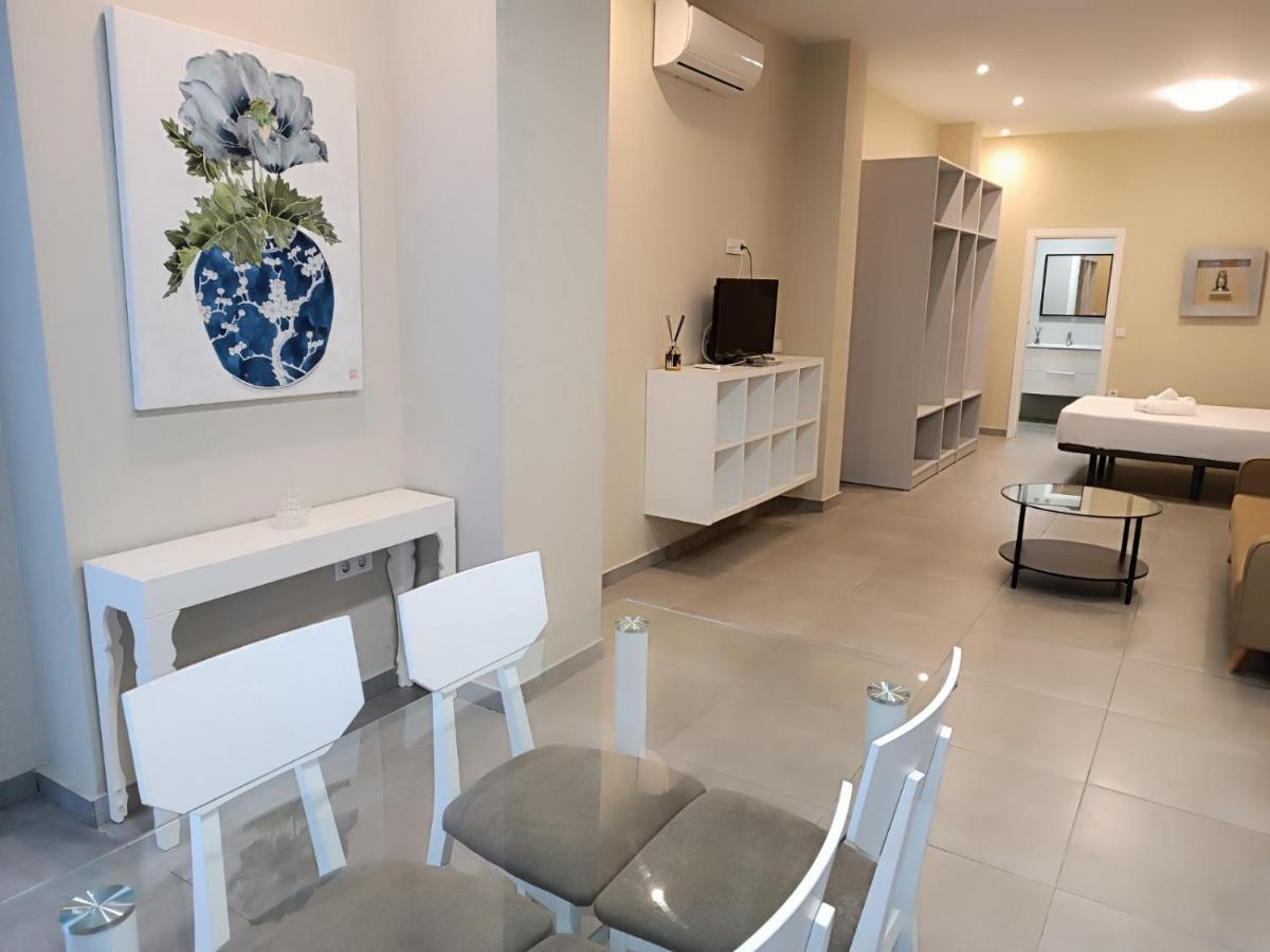 Apartment Vial 1 *