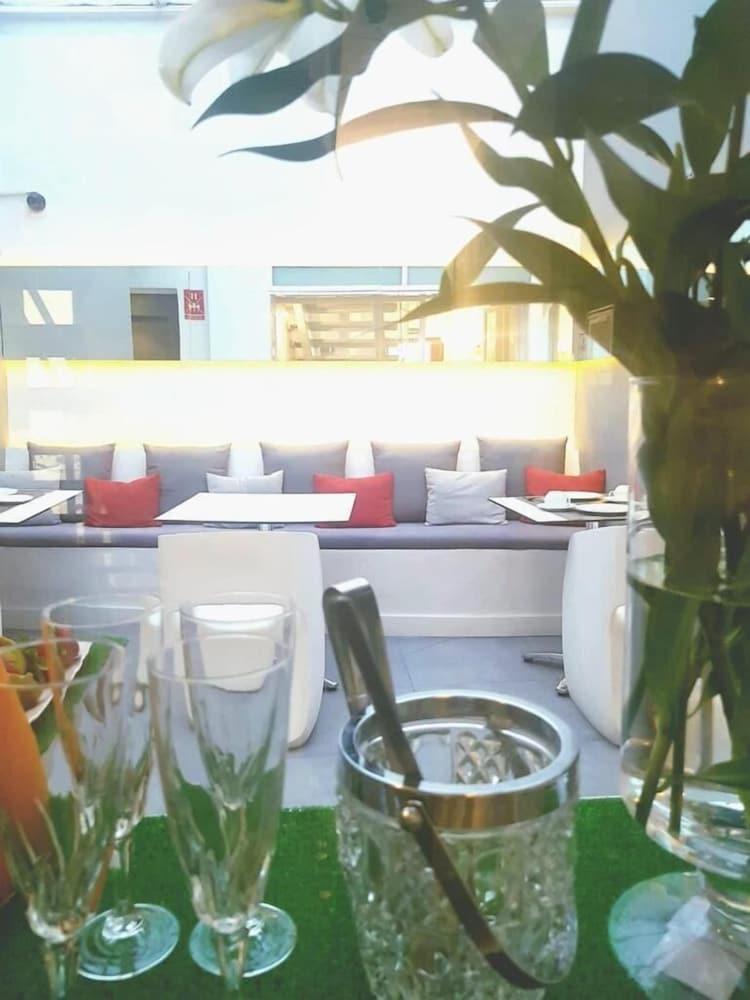 Hotel Boutique Caireles 2*