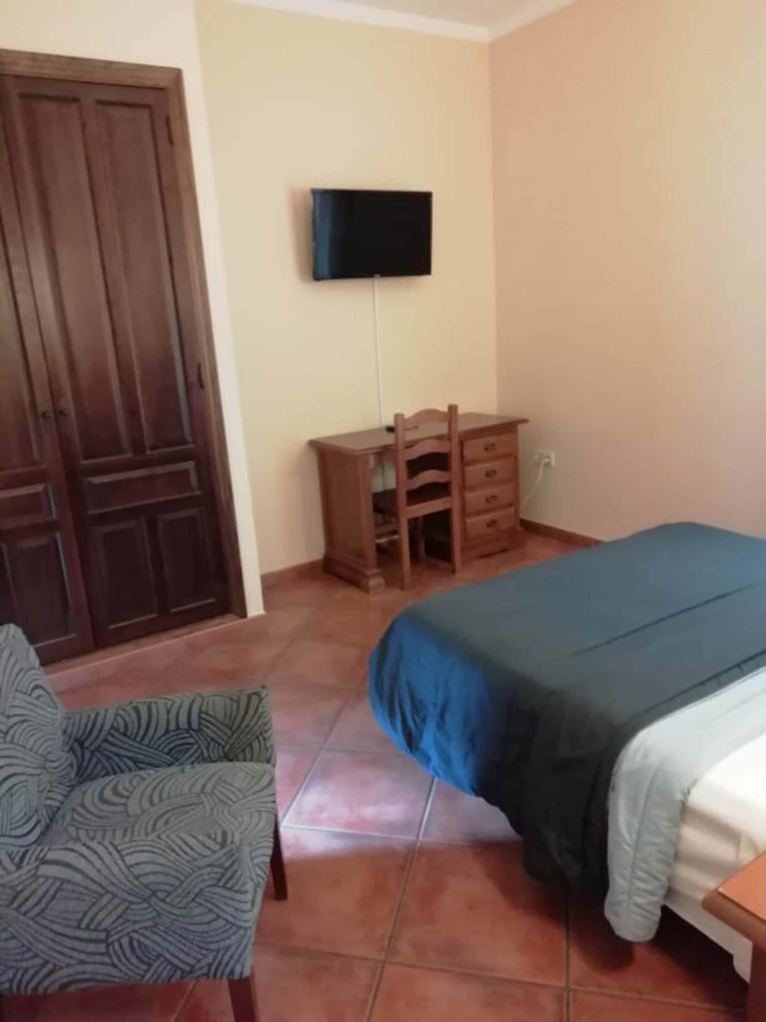 Hotel Plateros *