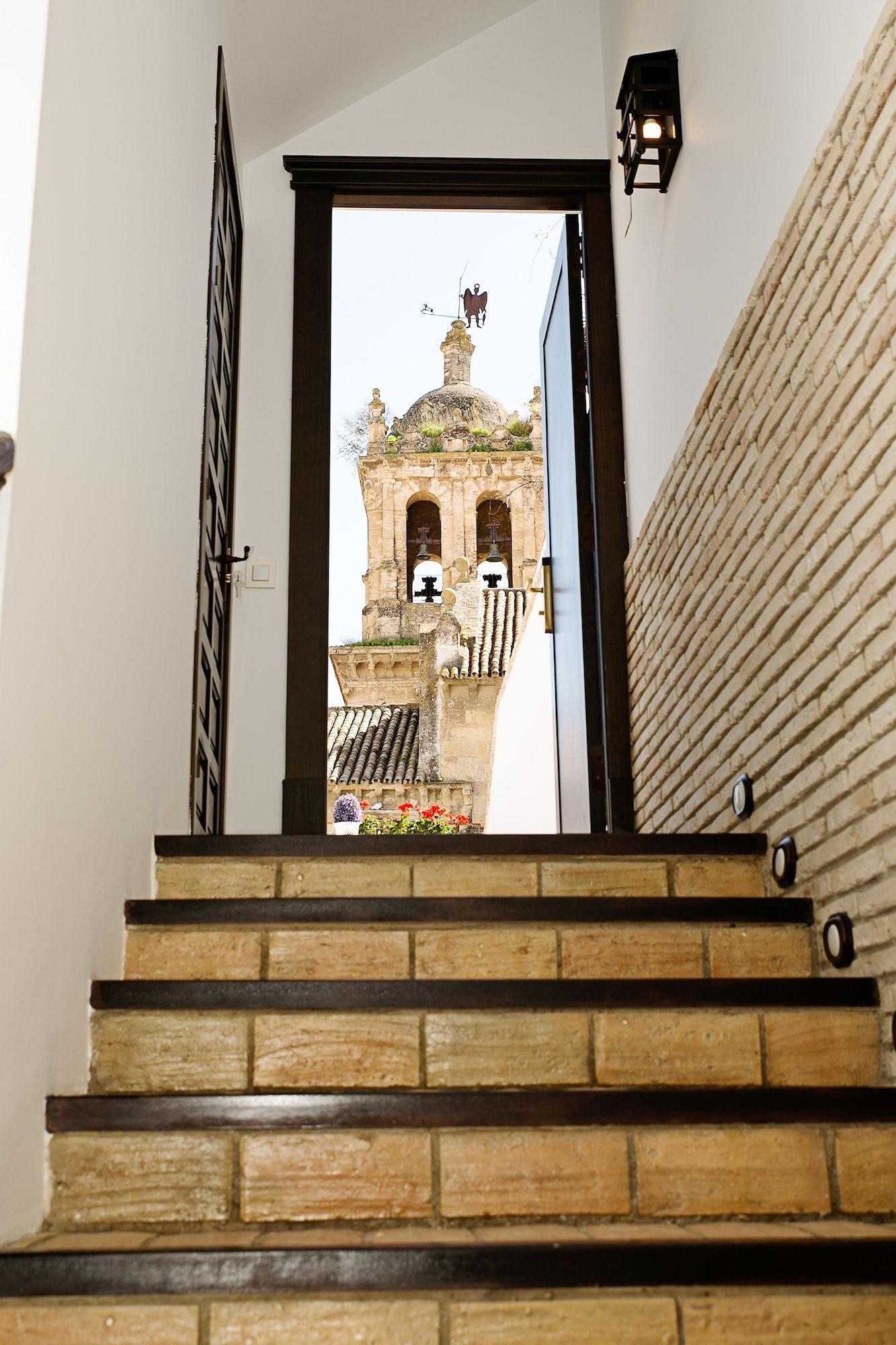 La De Pilar 3*