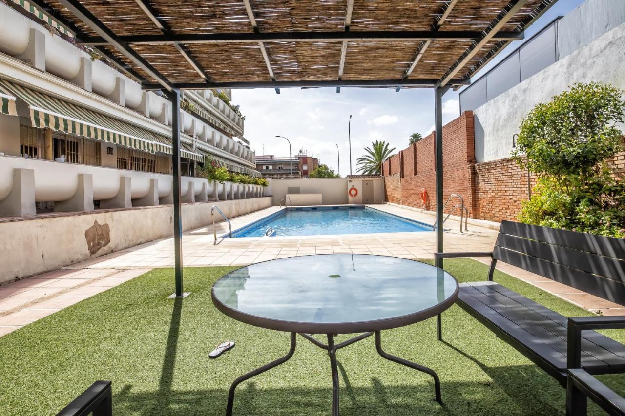 Tilos & Parking & Piscina Apartment Cordoba