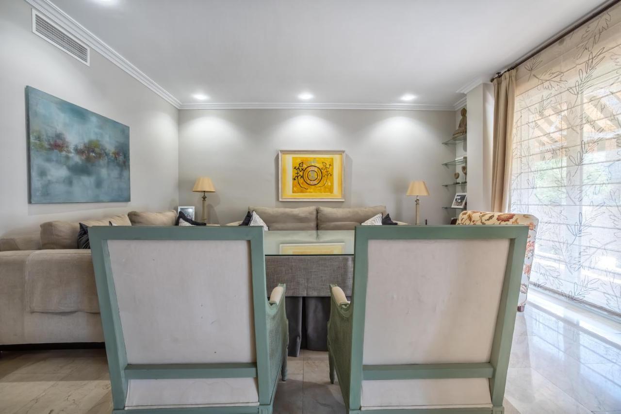 Tilos & Parking & Piscina Cordoba