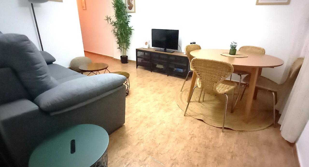 Apartamento Centrico En By Bebalmy *
