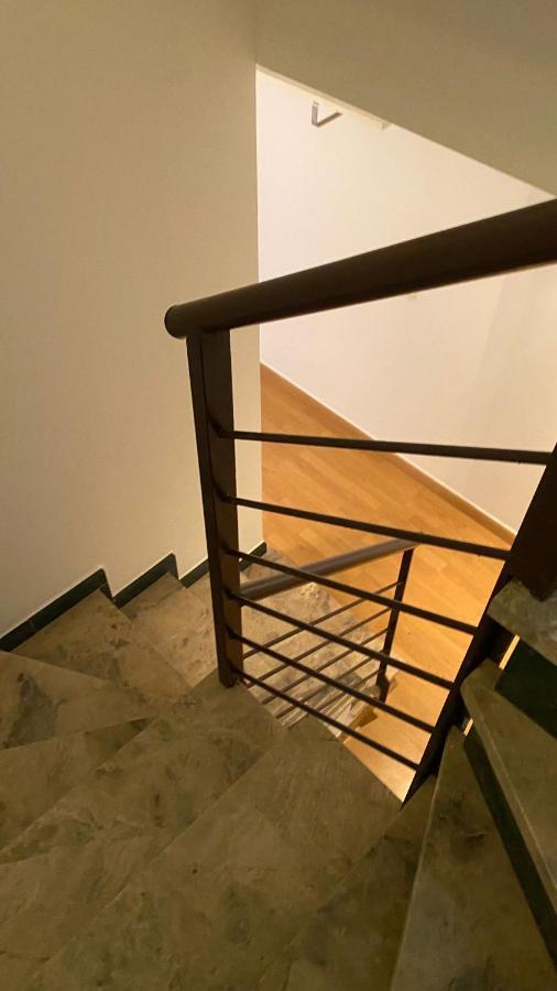 Duplex Junto Al Puente Con Gran Terraza Y Parking Privado